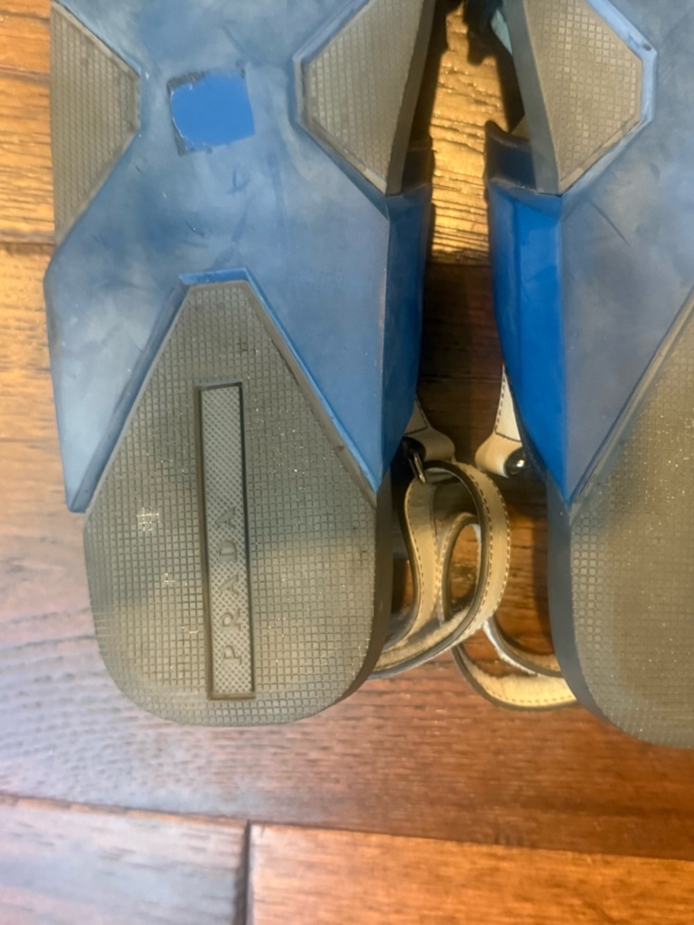 AUTHENTIC PRADA MENS LEATHER SLINGBACK SANDALS, SIZE UK 8/ US 9, WHITE/BLUE - Picture 13 of 15